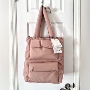 THE CAPRI
18" HIGH-DENISTY NYLON
DOUBLE HANDLE SHOPPER
WORKBOOK TOTE